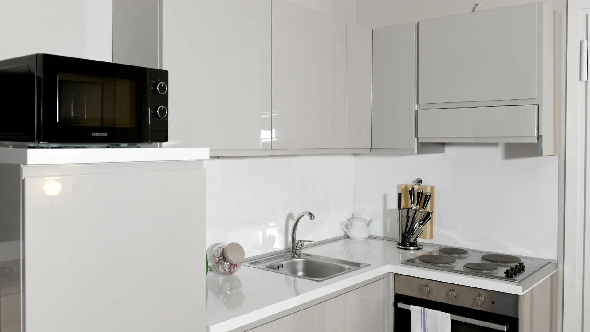 Chic Apartment In Duomo Milan 0*,